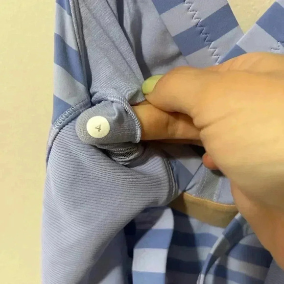 Lululemon Core Kicker Tank 4 - Picture 5 of 7